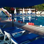 Semesteranläggning (resort) Pigale Family Club 3*